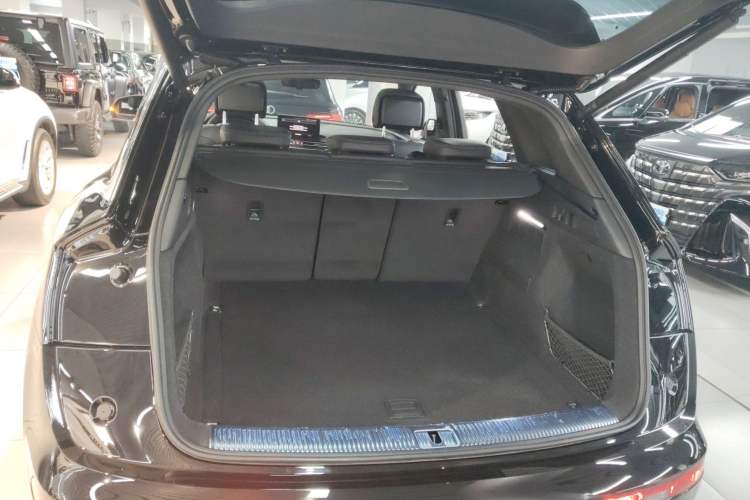 Used Audi Q5L 2024 45 TFSI Luxury Dynamic Model
