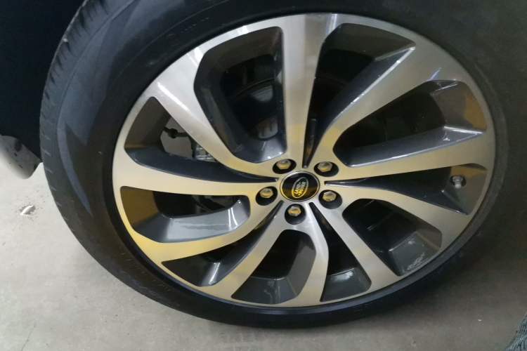 Used Land Rover Discovery Sport 2020 249 PS R-Dynamic Performance Edition