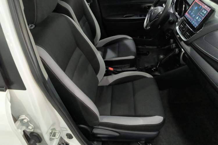 Used Toyota YARiS L 2022 X-Trail 1.5L CVT Leading PLUS Edition