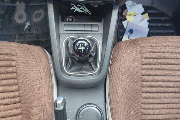 Used Volkswagen Sagitar 2014 Revised Version 1.6L Manual Leading Edition