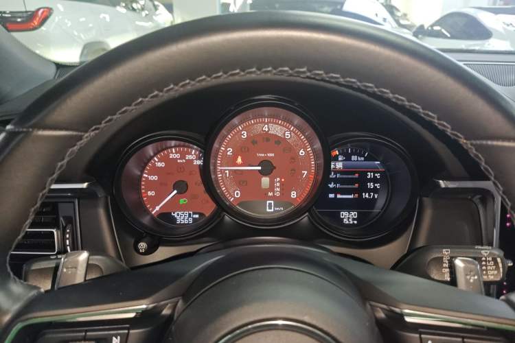 Used Porsche Macan 2022 Macan 2.0T