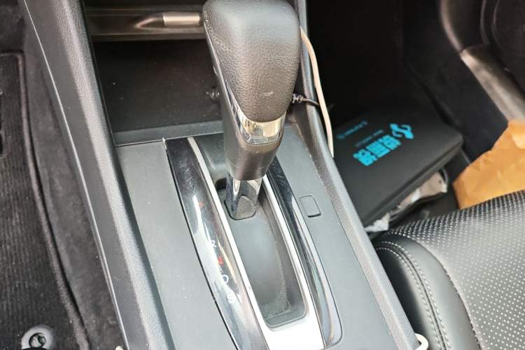 Used Honda Jade 2014 1.8L Automatic Comfort Elite Version 5 Seats
