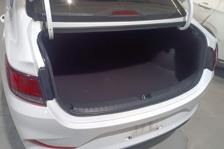 Used Hyundai Celesta 2018 1.6L Automatic GL Enjoyment Edition China VI compliant
