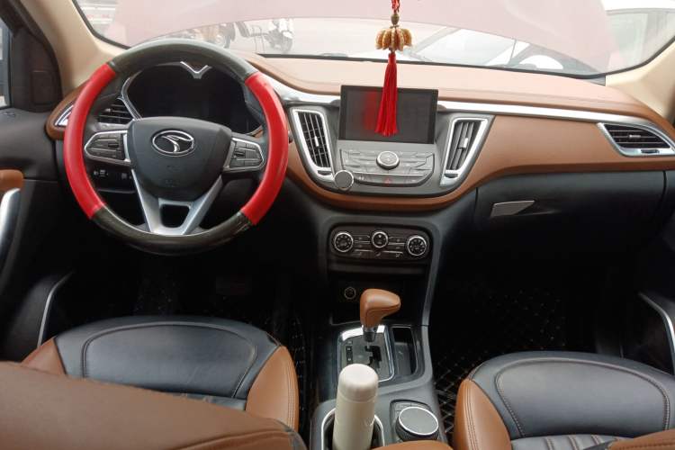 Used Soueast DX7 2015 1.5T Automatic Luxury Model