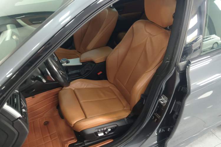 Used BMW 3 Series GT 2019 320i M Sport
