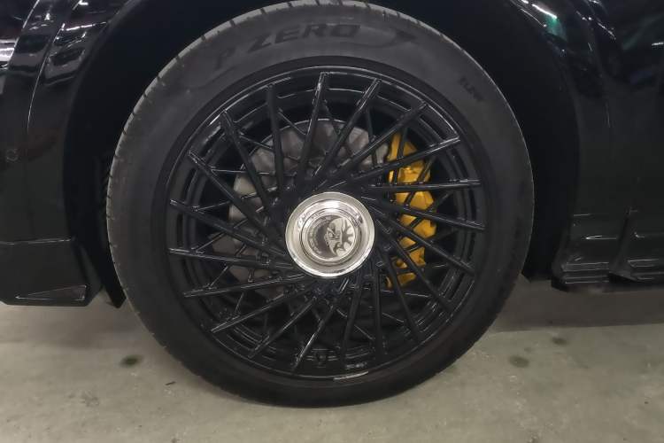 Used Hima AITO M9 2025 Extended-Range Ultra Version 52 kWh 6-Seater
