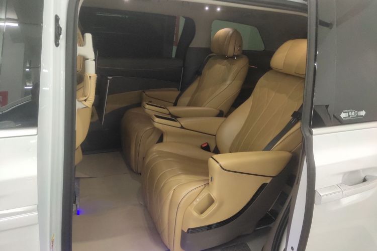 Used Denza D9 2022 DM-i 970 Four-Wheel Drive Flagship Model