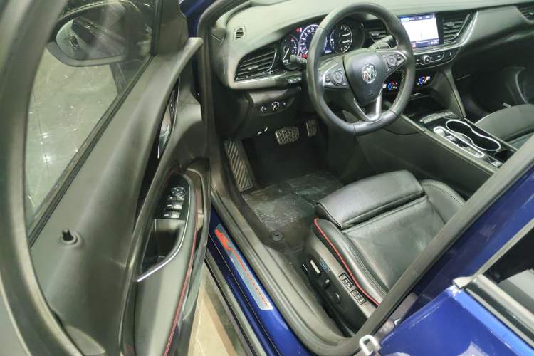 Used Buick Regal 2020 GS 28T Prestige Model
