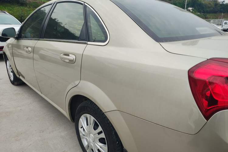 Used Buick Excelle 2015 1.5L Automatic Classic Model
