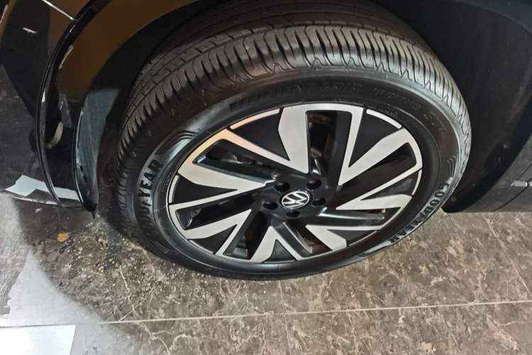 Used Volkswagen Tayron 2024 330TSI Two-Wheel Drive R-Line High-Energy Version