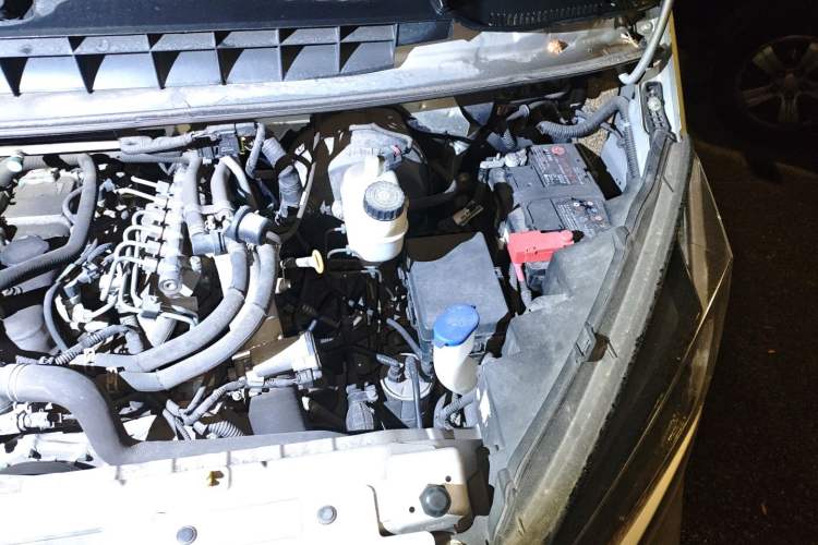 Used JMC Transit 2019 2.8T Commercial Version Short Wheelbase Mid-Roof 6-Seater China VI JX493