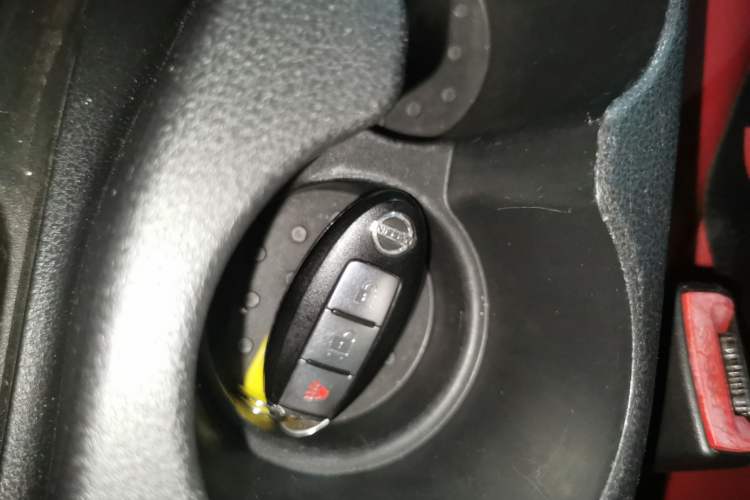 Used Nissan Qashqai 2015 2.0 XL Coolfire CVT 2WD