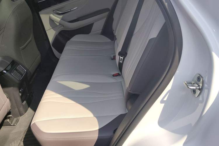 Used BYD Song PLUS New Energy 2025 DM-i 112KM Prestige Model
