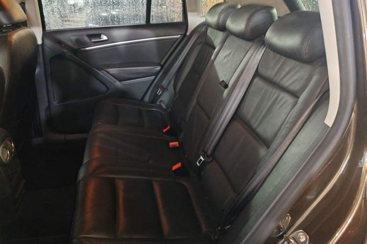 Used Volkswagen Tiguan 2015 1.8TSI Manual Two-Wheel-Drive Limited Edition