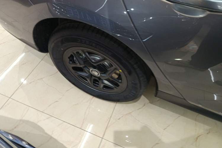 Used BYD Qin PLUS 2025 DM-i Smart Drive 55KM Leading Model
