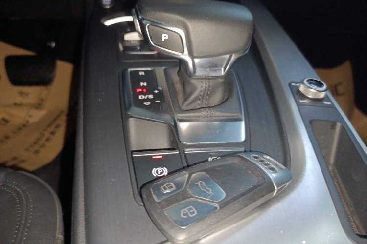 Used Audi A4L 2019 40 TFSI Fashion Edition China VI Emission Standard
