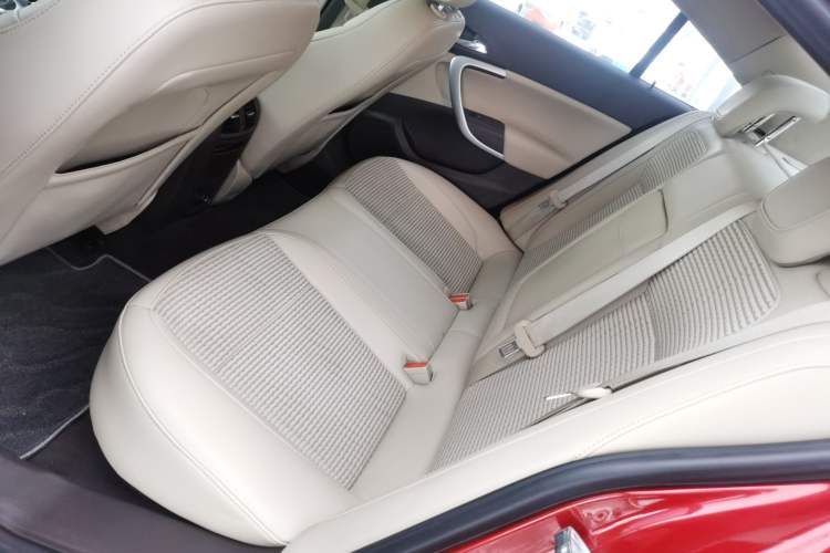 Used Buick Regal 2014 2.0L Leading Fashion Edition