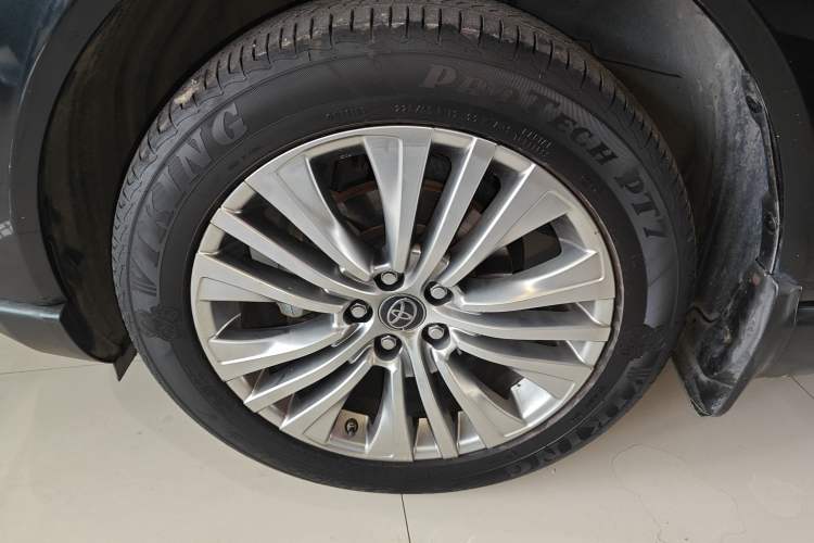 Used Toyota Harrier 2022 Dual-Engine 2.5L CVT Four-Wheel Drive Luxury Edition
