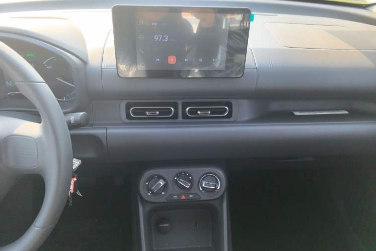 Used Wuling Hongguang New Energy 2024 All-Electric Model 300KM Standard Version