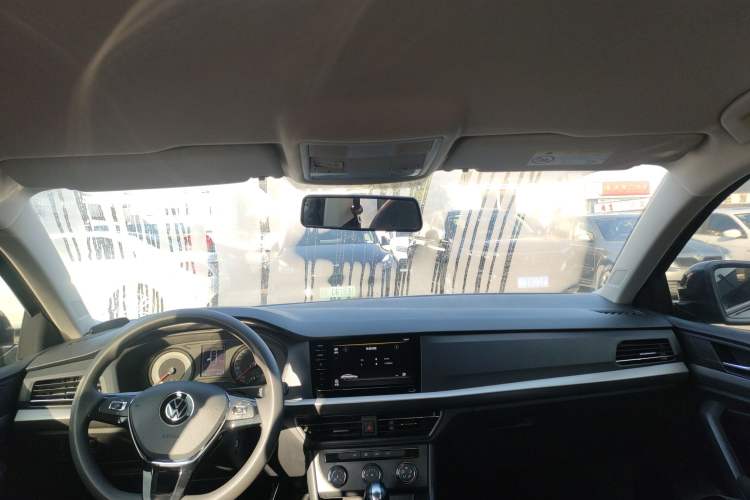 Used Volkswagen Lavida 2021 1.5L Automatic Fashion Edition
