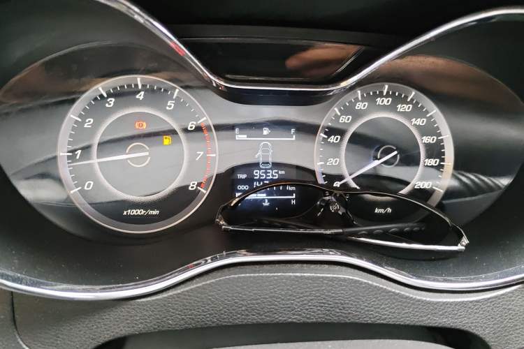 Used Baojun 560 2015 1.8L manual Comfort trim level
