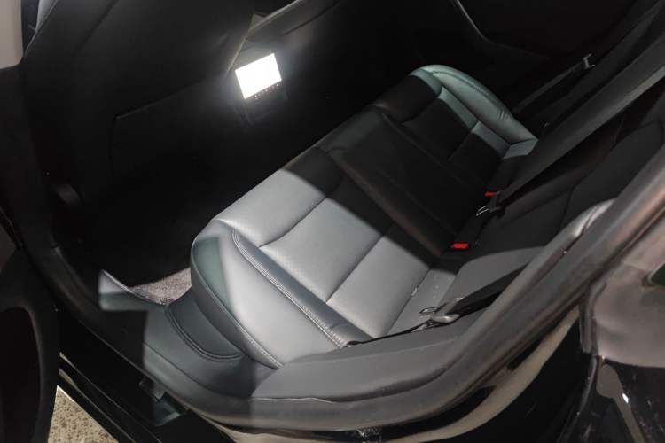 Used Tesla Model 3 2023 Long-Range All-Wheel-Drive Version
