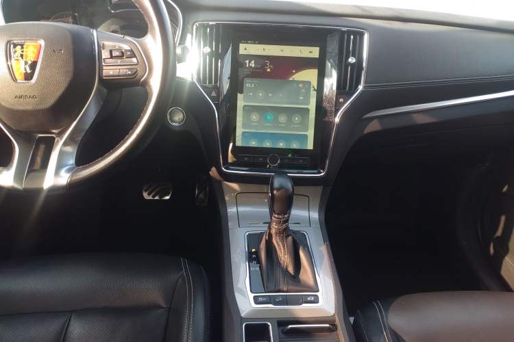 Used Roewe RX5 2016 30T Two-Wheel Drive Automatic Internet Smart Edition