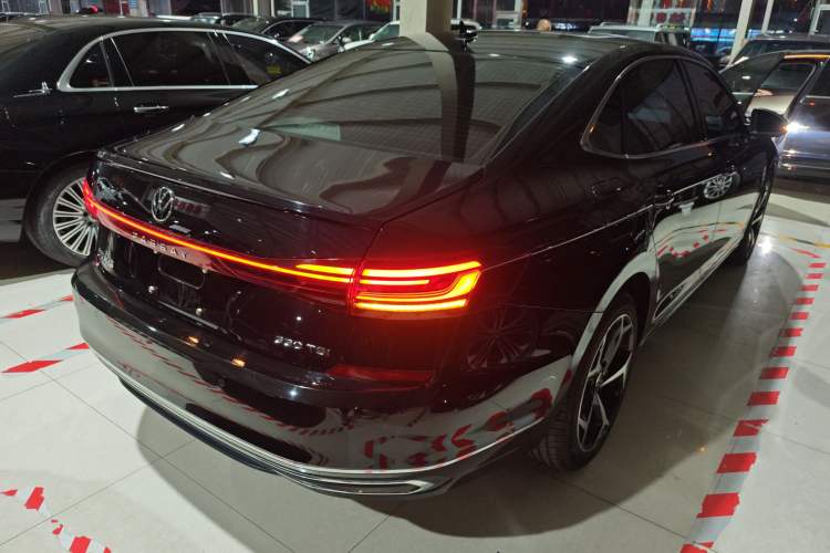 Used Volkswagen Passat 2024 330TSI Starry Elite Edition
