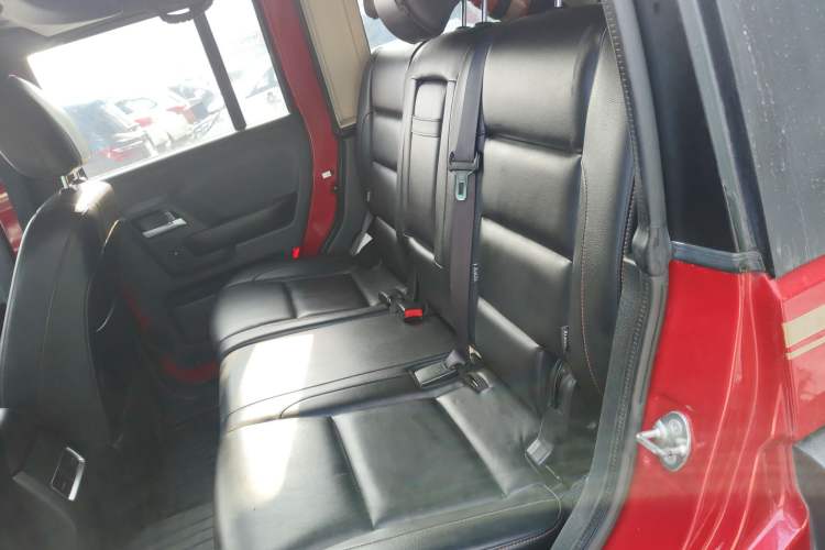 Used  BJ40 2016 40L 2.3T Automatic All-Wheel Drive Premium Edition
