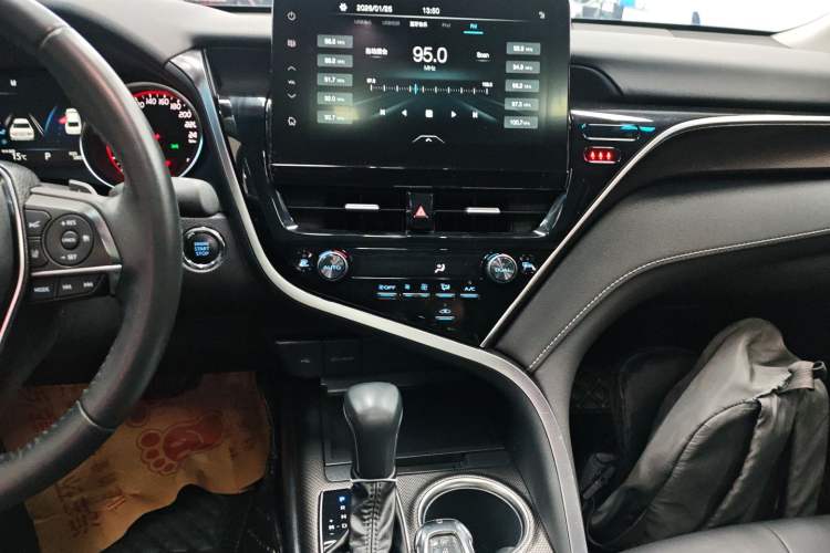 Used Toyota Camry 2021 2.0S FENGSHANG Edition