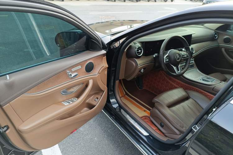 Used Mercedes-Benz E-Class 2019 E 260 L