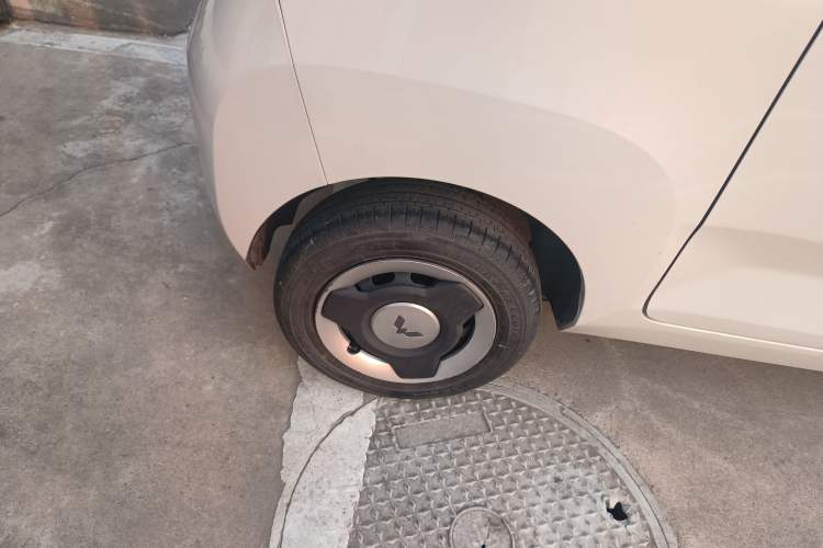 Used Wuling Hongguang MINIEV 2022 Macaron Premium Model – Lithium Iron Phosphate