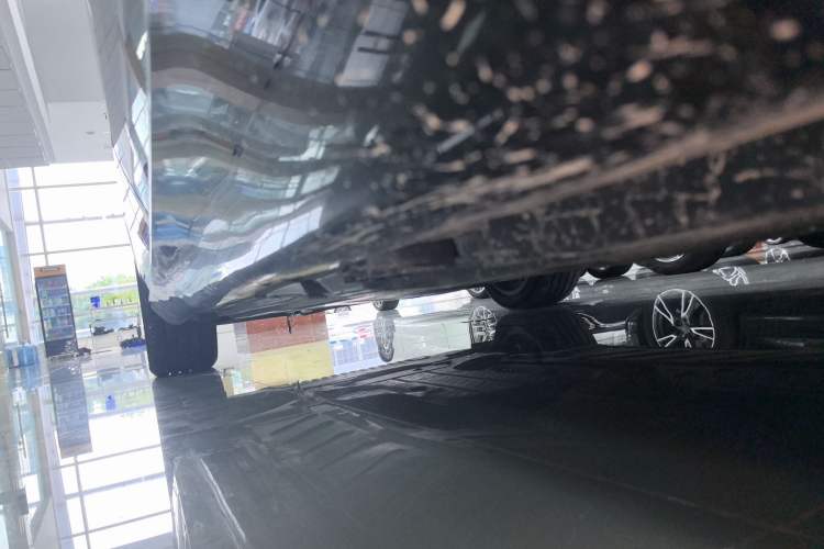 Used Mercedes-Benz E-Class New Energy 2022 Second Facelift E 350 e L Plug-in Hybrid Sedan
