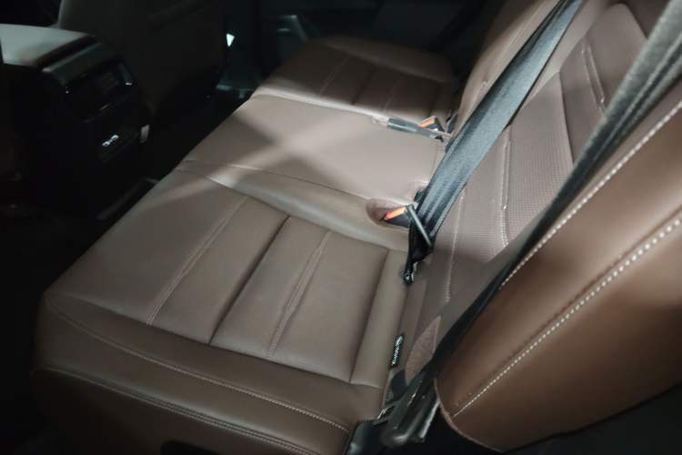 Used Honda CR-V 2023 240TURBO Two-Wheel Drive Deluxe Edition 7 Seats
