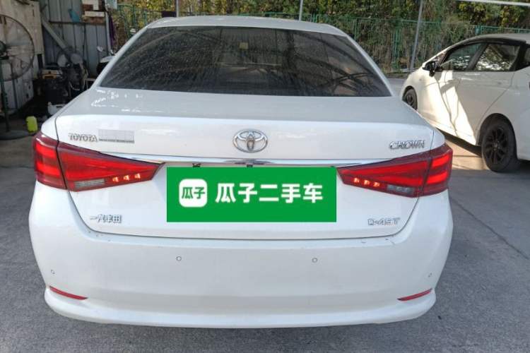 Used Toyota Crown 2015 2.0T Fashion Edition
