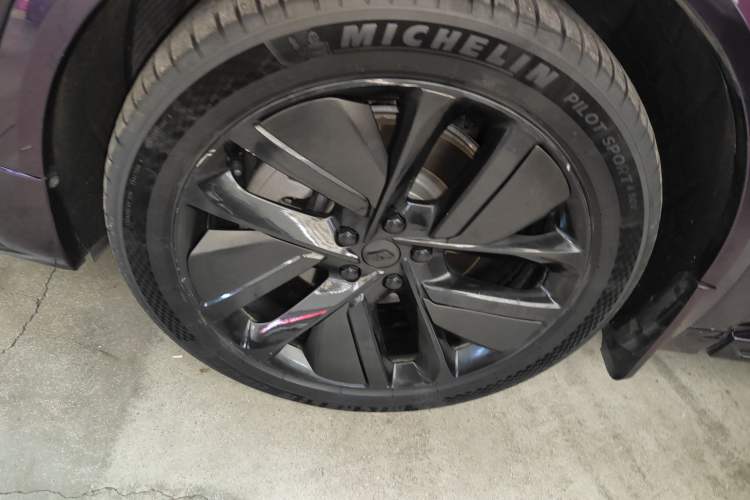 Used Li Auto L9 2024 Ultra Model
