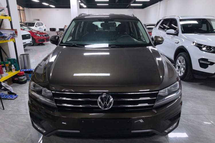 Used Volkswagen Tiguan L 2017 330TSI Automatic Two-Wheel Drive Luxury Edition