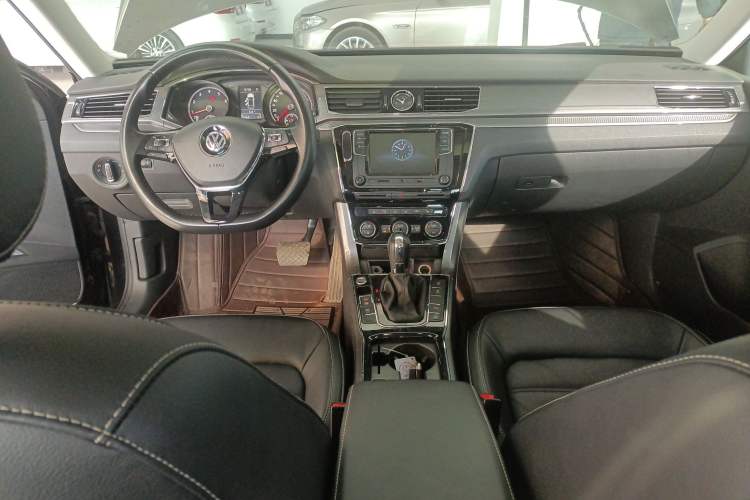 Used Volkswagen Passat 2017 330TSI DSG Luxury Edition