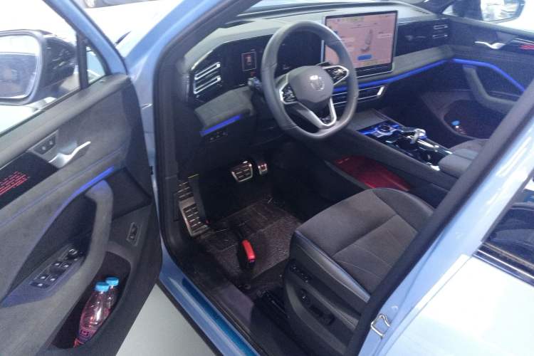 Used Volkswagen Tiguan L 2024 PRO 380TSI Four-Wheel Drive R-Line Prestige Edition
