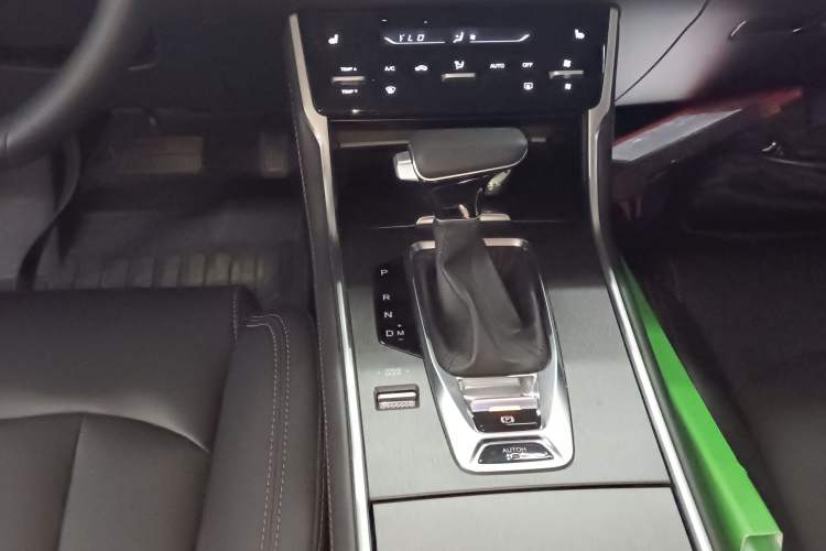 Used Changan CS75 2023 Enjoy Edition 1.5T DCT Prestige Version
