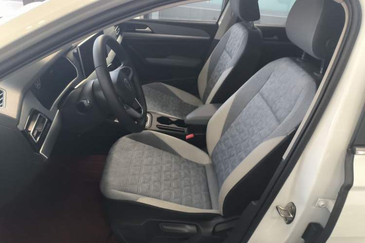 Used Volkswagen Lavida 2023 300TSI DSG Full-Comfort Edition
