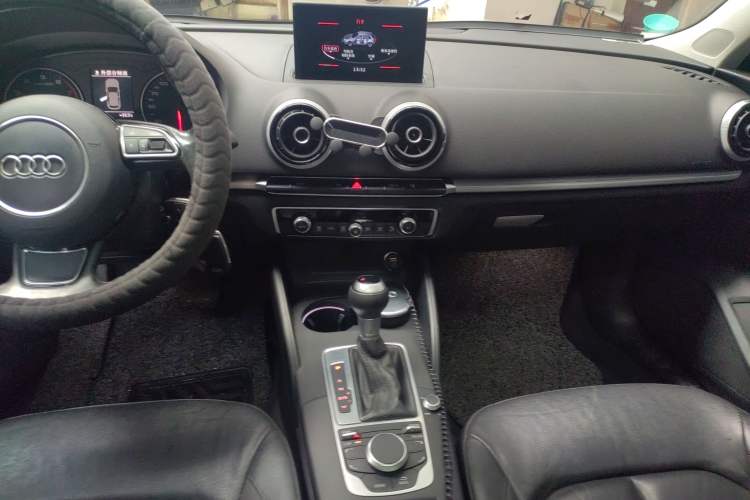 Used Audi A3 2015 Sportback 35 TFSI Millionth Anniversary Comfort Model
