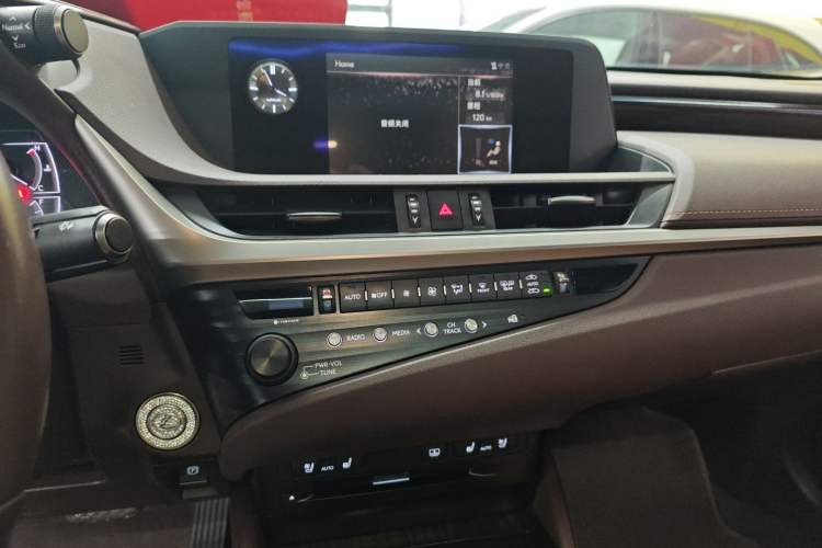 Used Lexus ES 2018 200 Luxury Edition China V Standard
