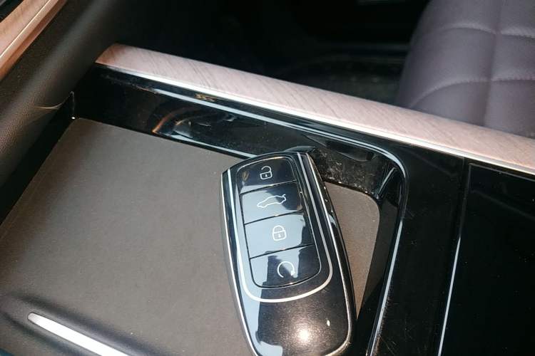 Used Chery Tiggo 9 C-DM 2025 1.5T 106KM Ultra-Comfort Edition 5 Seats Lithium-NMC
