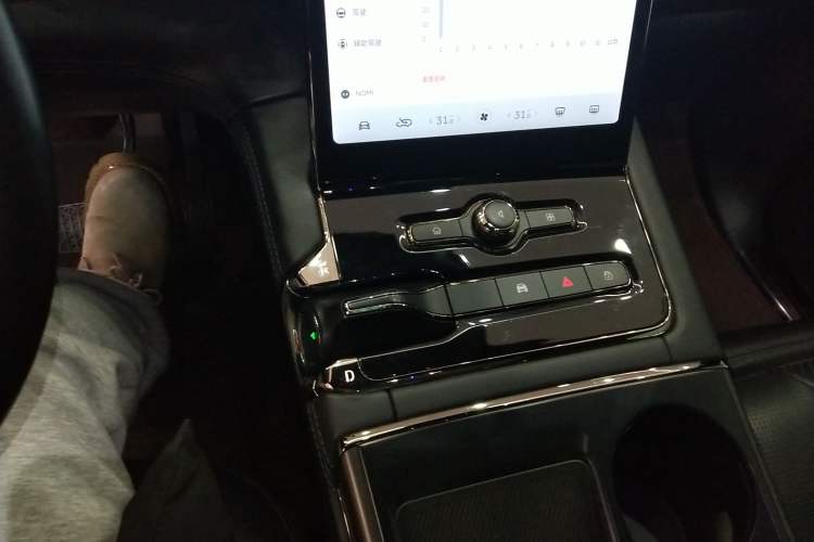 Used Nio ES8 2020 580 km Range Signature Edition Six-Seater Version