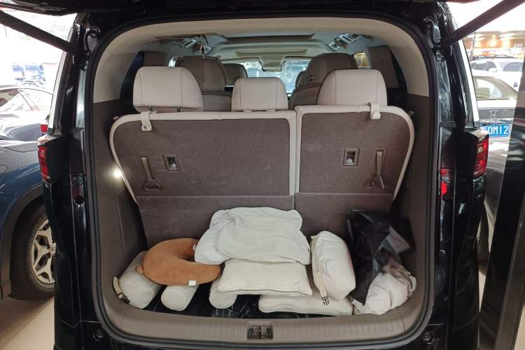 Used Denza D9 2022 DM-i 970 Four-Wheel Drive Flagship Model