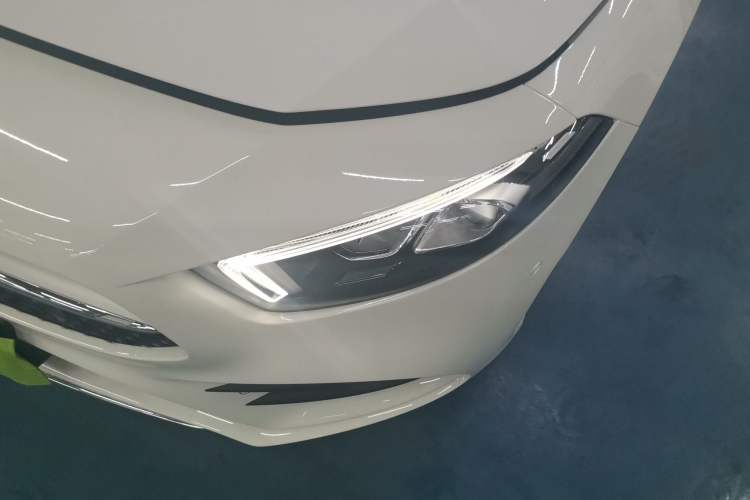 Used Mercedes-Benz A-Class 2022 Second Facelift A 200 L Sport Sedan Fashion Version
