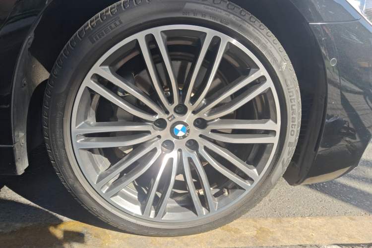 Used BMW 5 Series 2018 Restyled 530Li Luxury Edition M Sport Package