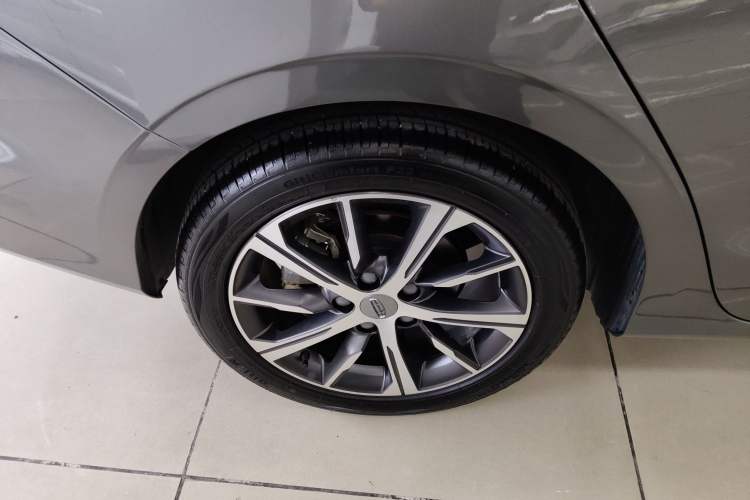 Used Geely Auto Emgrand 2022 4th Generation 1.5L CVT Flagship Model
