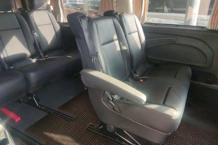 Used Mercedes-Benz Vito 2021 2.0T Elite Version 7 Seats
